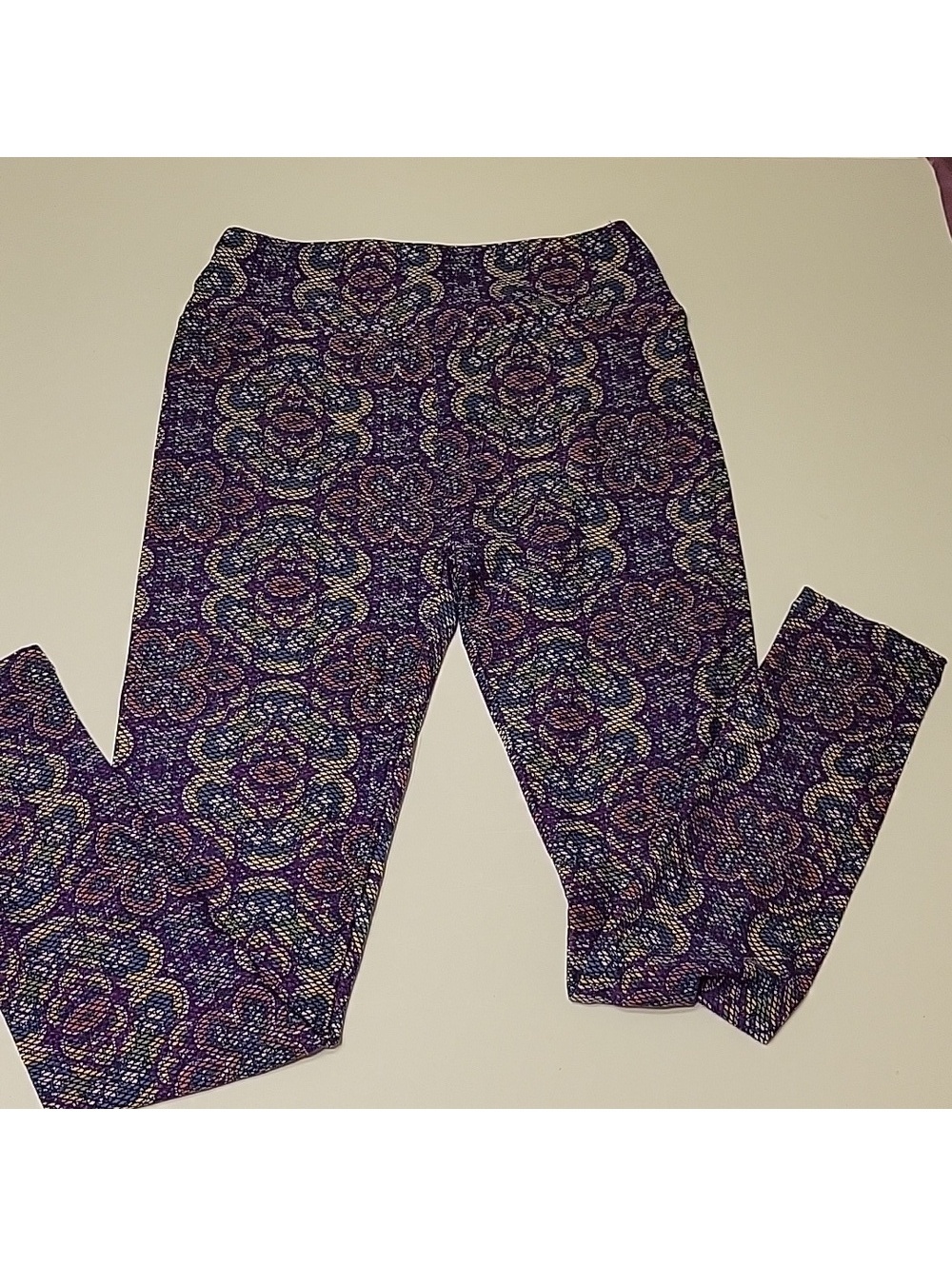 LuLaRoe Women's Purple Patterned Leggings One Size
